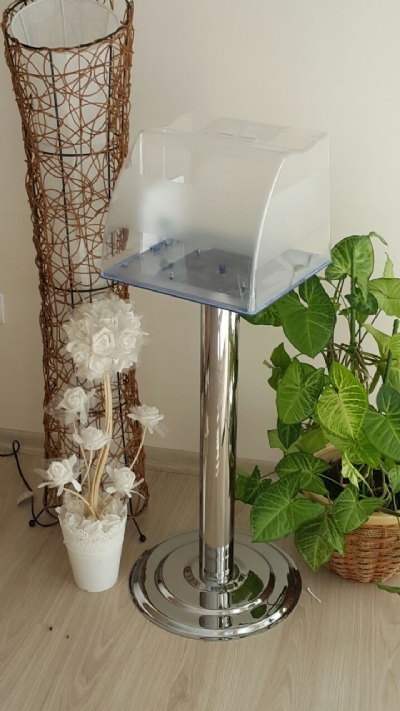 DEMİR ÜSTÜ KROM KAPLAMA  AYAKLI 34 CM TABAN KIRILMAZ BUYUK BOY YARDIM KUTUSU